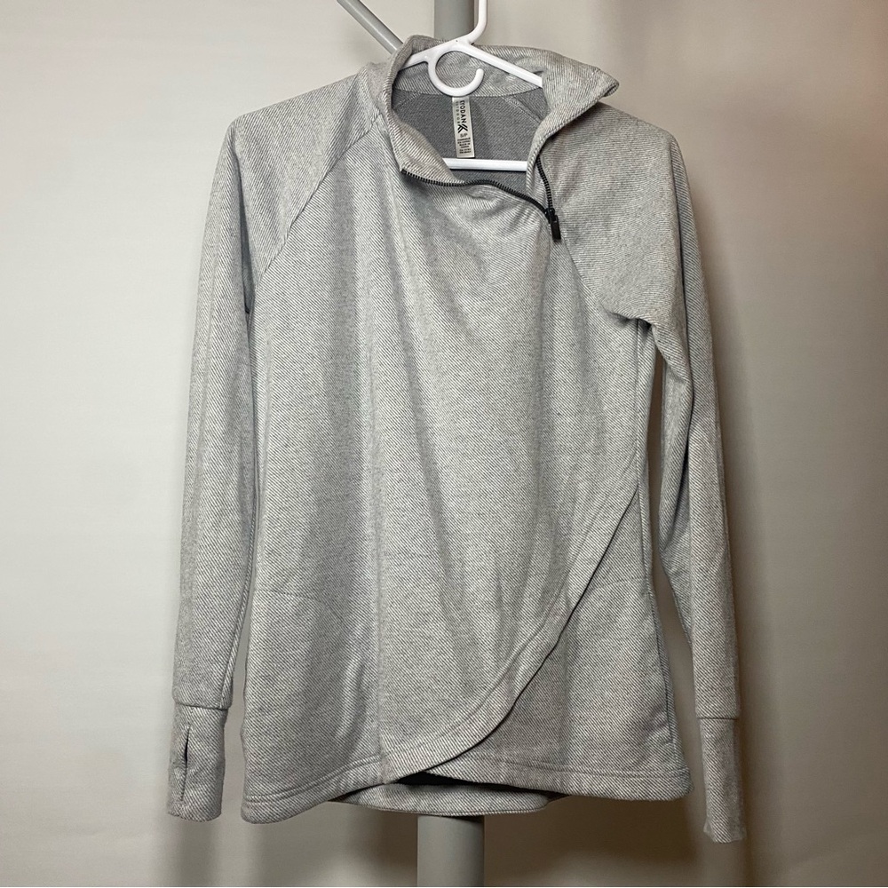 Kyodan Gray Asymmetrical Pullover